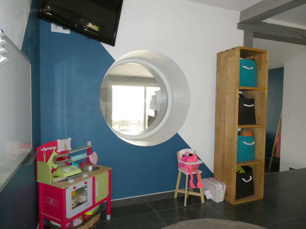 Maison à SAINT-LAURENT-DE-CHAMOUSSET