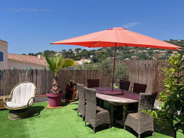 Appartement à BORMES-LES-MIMOSAS