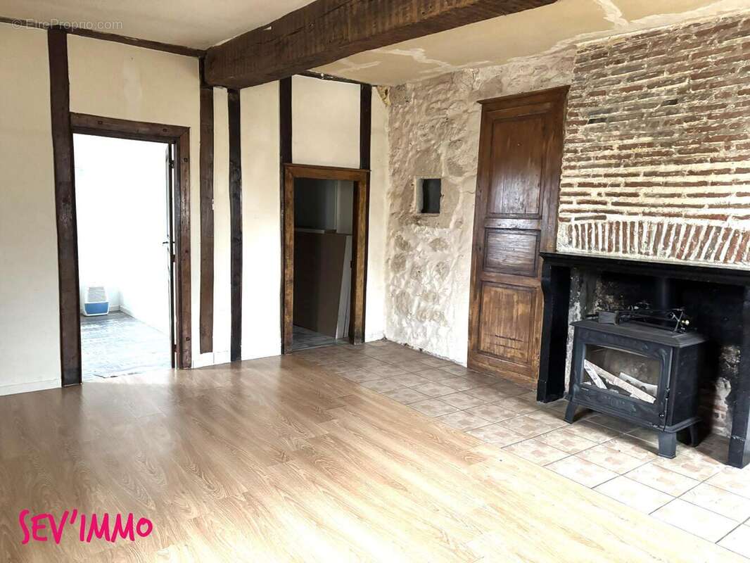 Maison à VARENNES-SUR-ALLIER