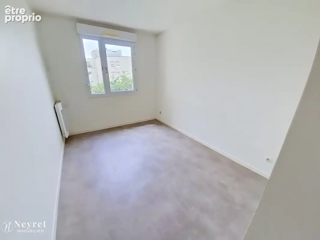 Opportunité à saisir, Proche de LYON Bérard et  la fac de Médecine : Idéal  pour de la colocation pour ce T3 - photo 8