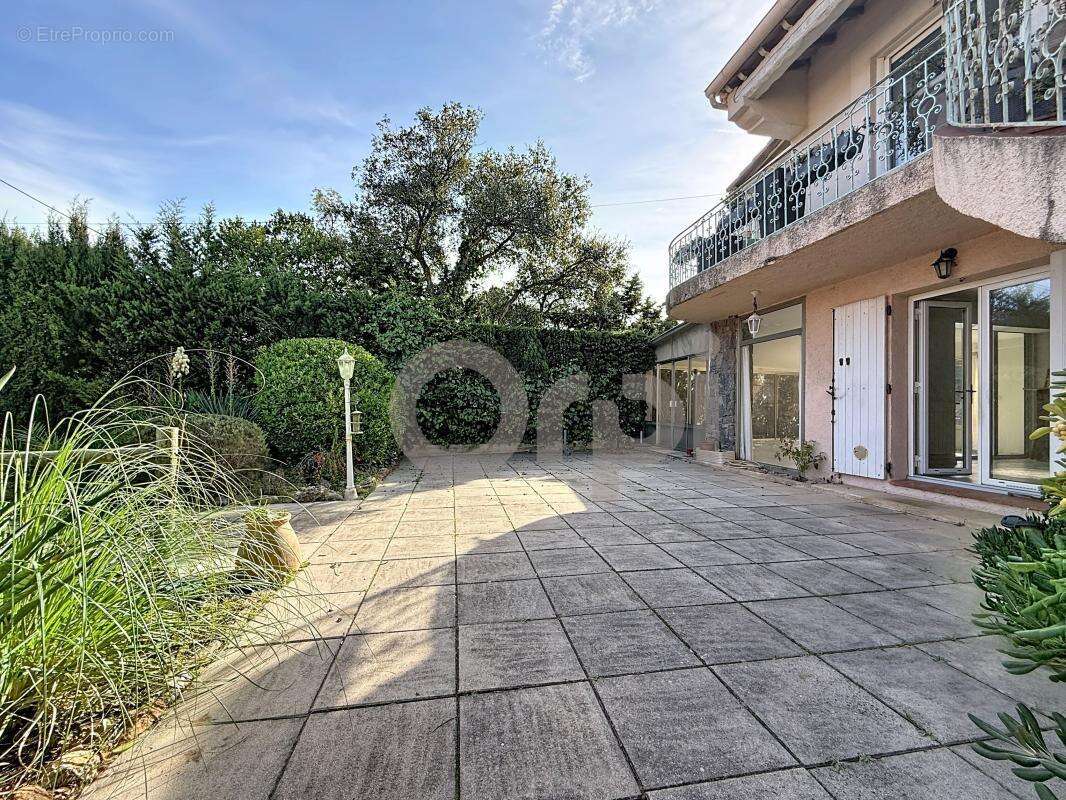 Appartement à FREJUS