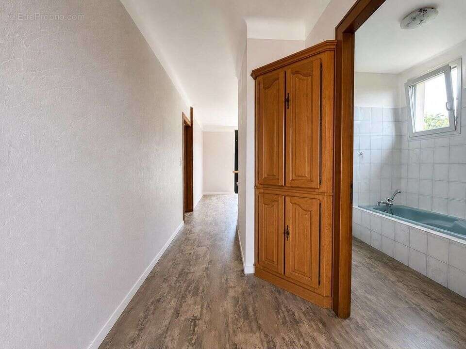 Appartement à VIVIERS-DU-LAC