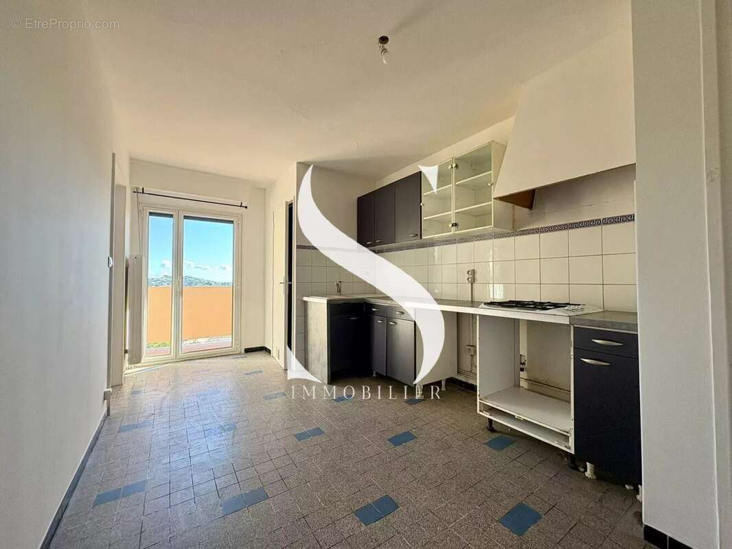 Appartement à VALLAURIS