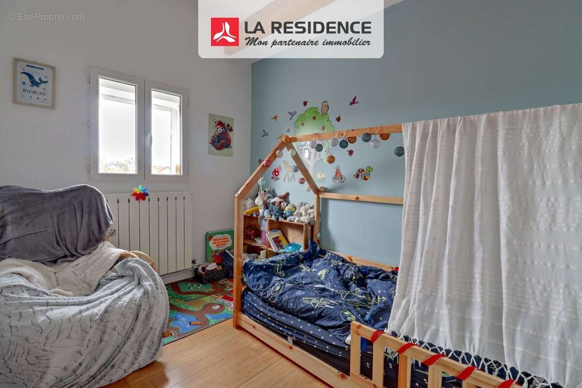 Maison 105 m² à Poissy  - photo 6