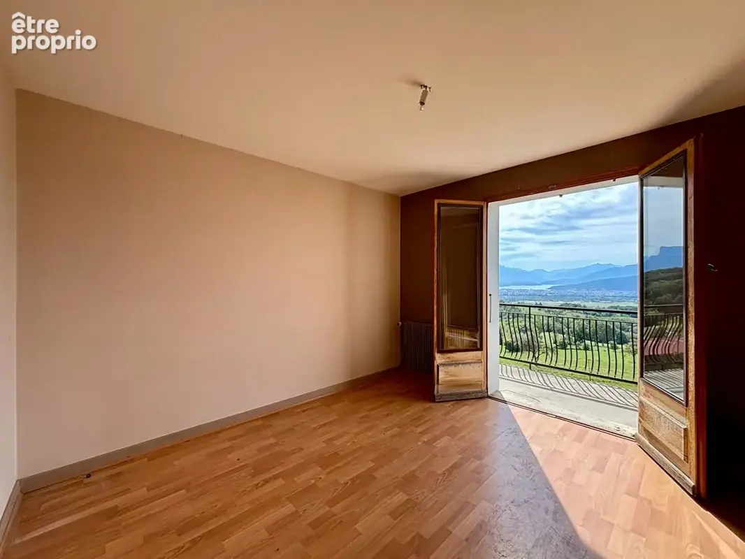 Maison à rénover avec vue lac et montagnes - photo 10