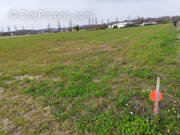 Terrain à MIRAMONT-DE-GUYENNE