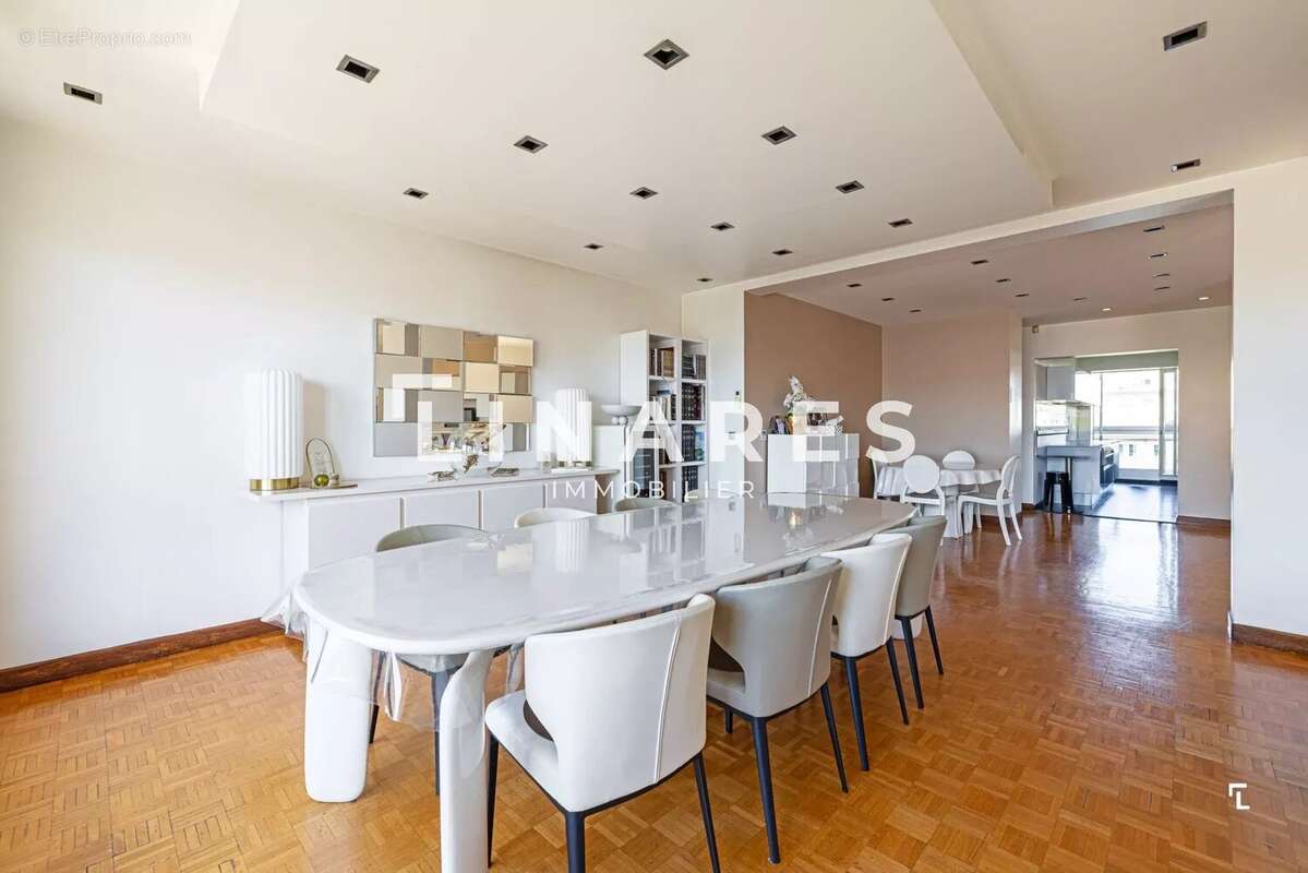 PERRIER HORIZON - Appartement T4 de 126m2 - Balcons - Loggia - Cave - 13008 - photo 4