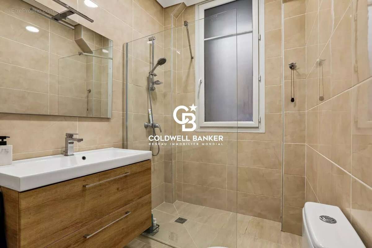 Appartement à PARIS-11E