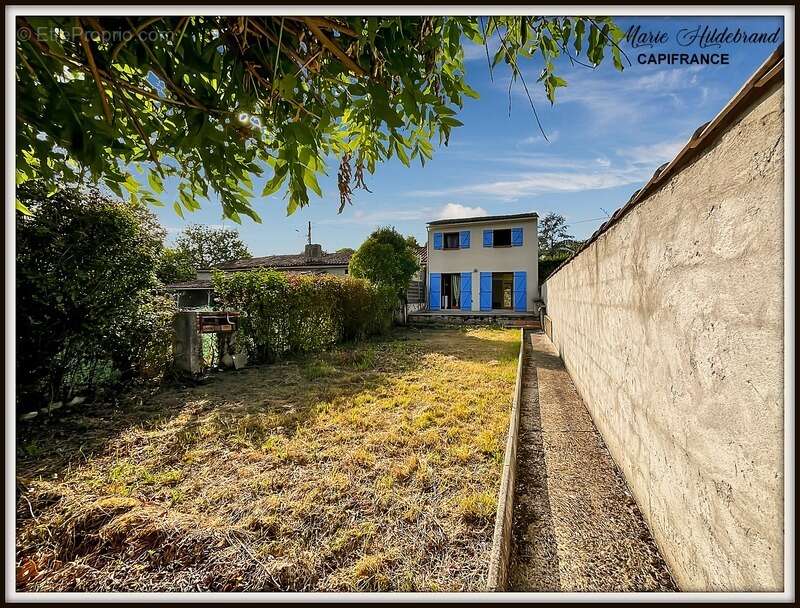 Maison avec jardin SANS VIS-À-VIS – centre village – 2 ch + bureau - photo 14