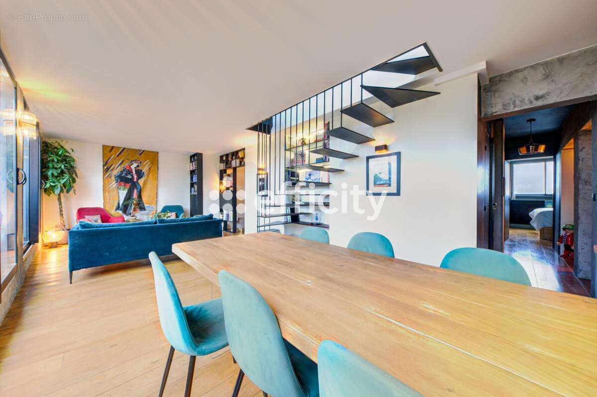 Appartement à PARIS-18E