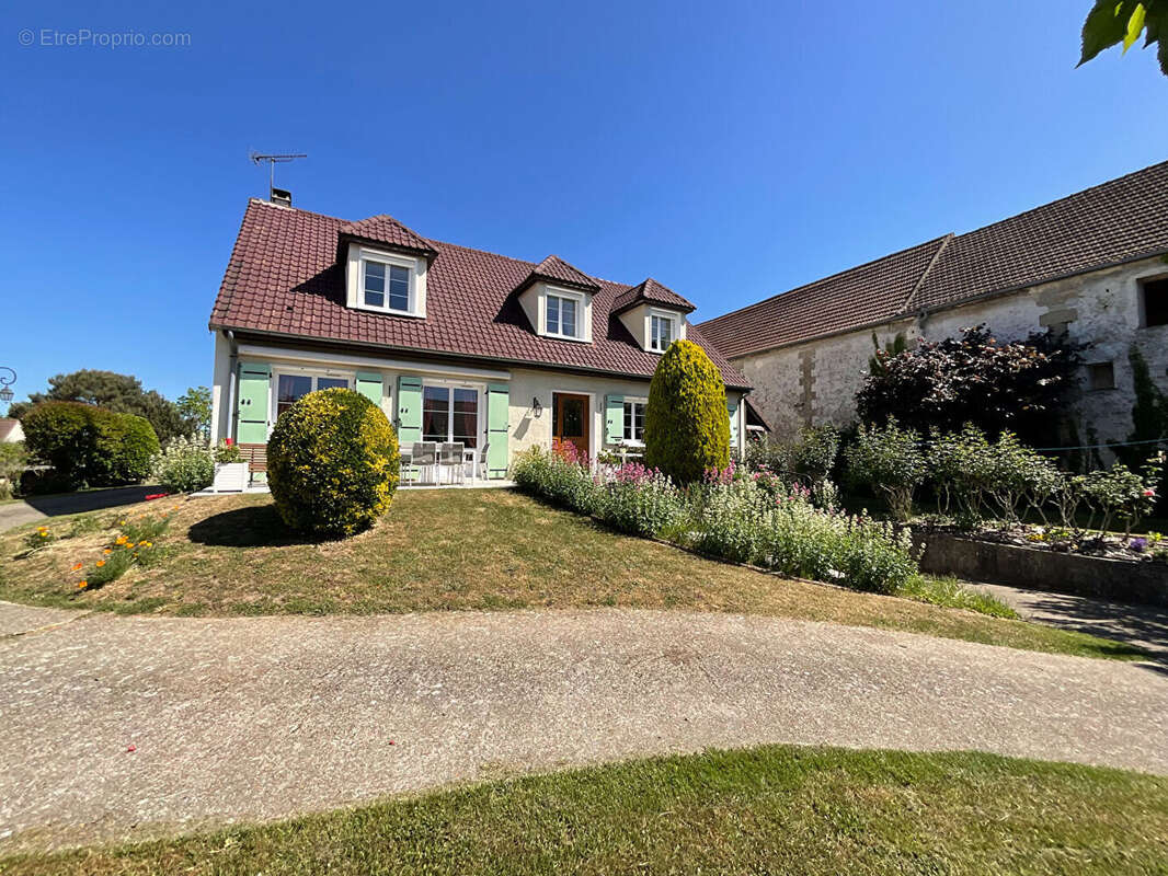 Maison à COURDIMANCHE