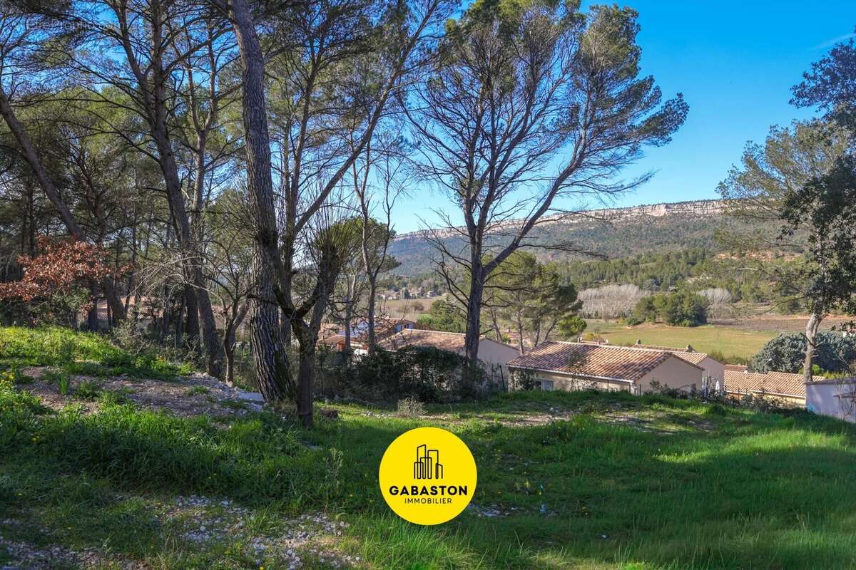 Terrain à ROUSSET