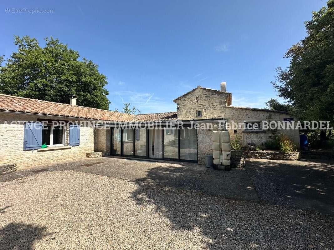 Maison 166 m² à Chantemerle-Les-Grignan  - photo 16