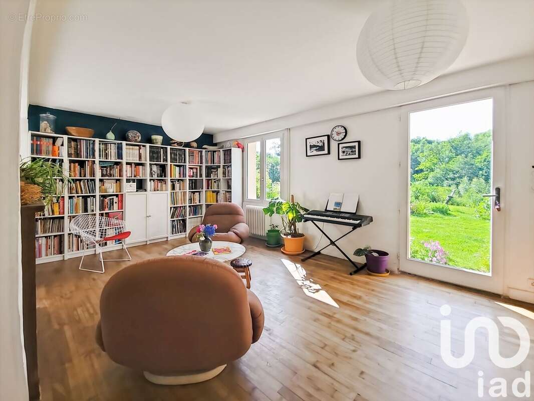 Photo 2 - Maison à PLUVIGNER