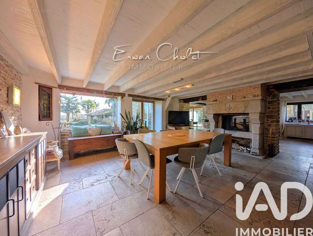 Photo 8 - Maison à CORDEMAIS