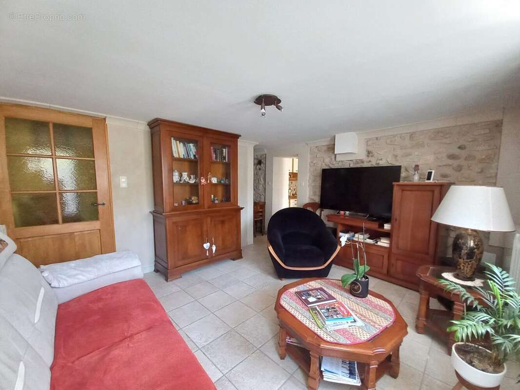 SEJOUR - Maison à SENAS