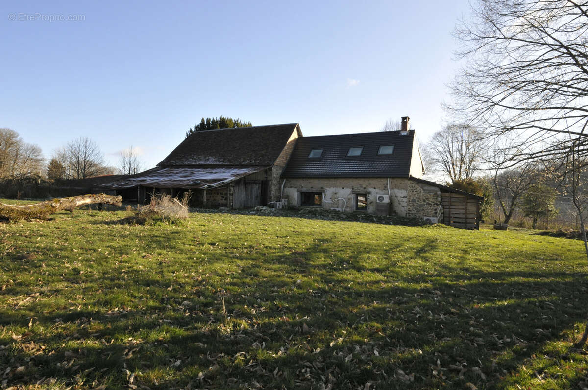 Maison à LA PORCHERIE