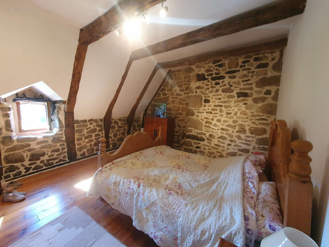 Maison à GROS-CHASTANG