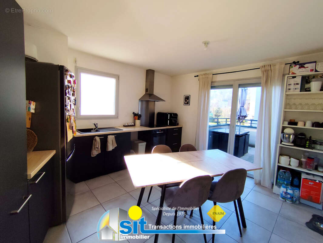 Appartement à PONT-EVEQUE