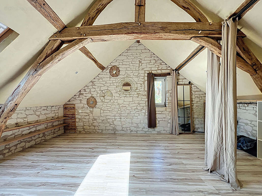 Maison Doué en anjou 4 pièce(s) 139 m2 - photo 13