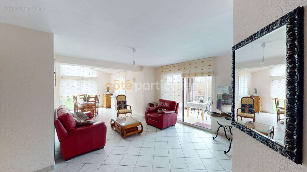 Maison à MORTAGNE-SUR-SEVRE