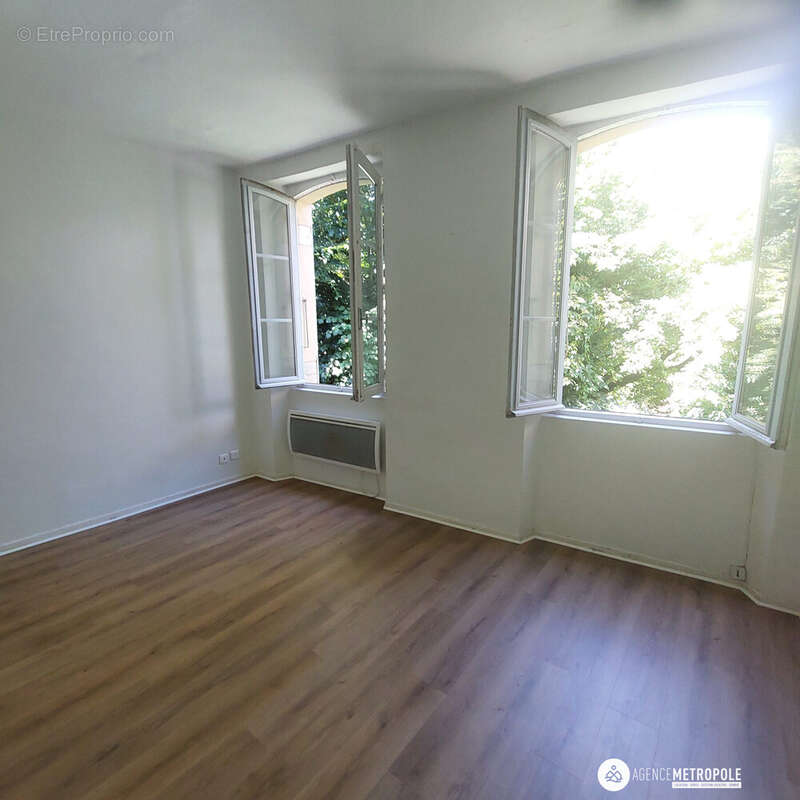 Le séjour - Appartement à TOULOUSE