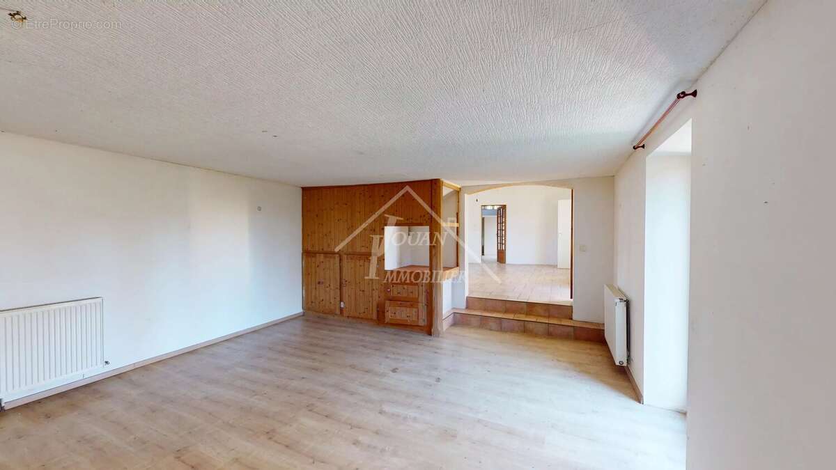 Maison à BOURBON-L'ARCHAMBAULT