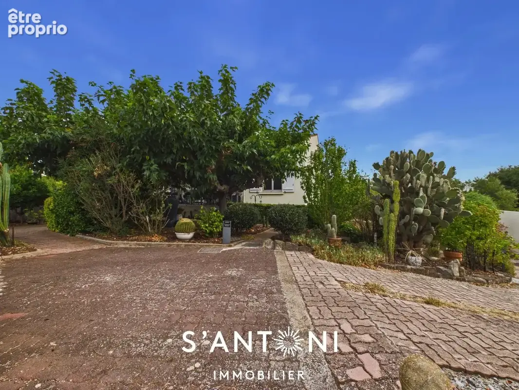 Spacieuse Villa Familiale sur Vaste Terrain - photo 24
