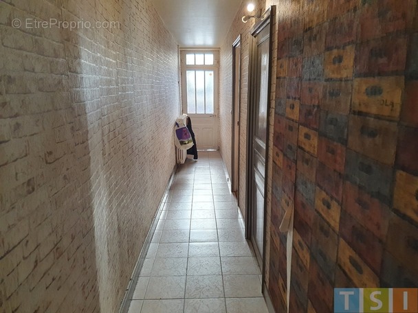 Maison à MONTREJEAU