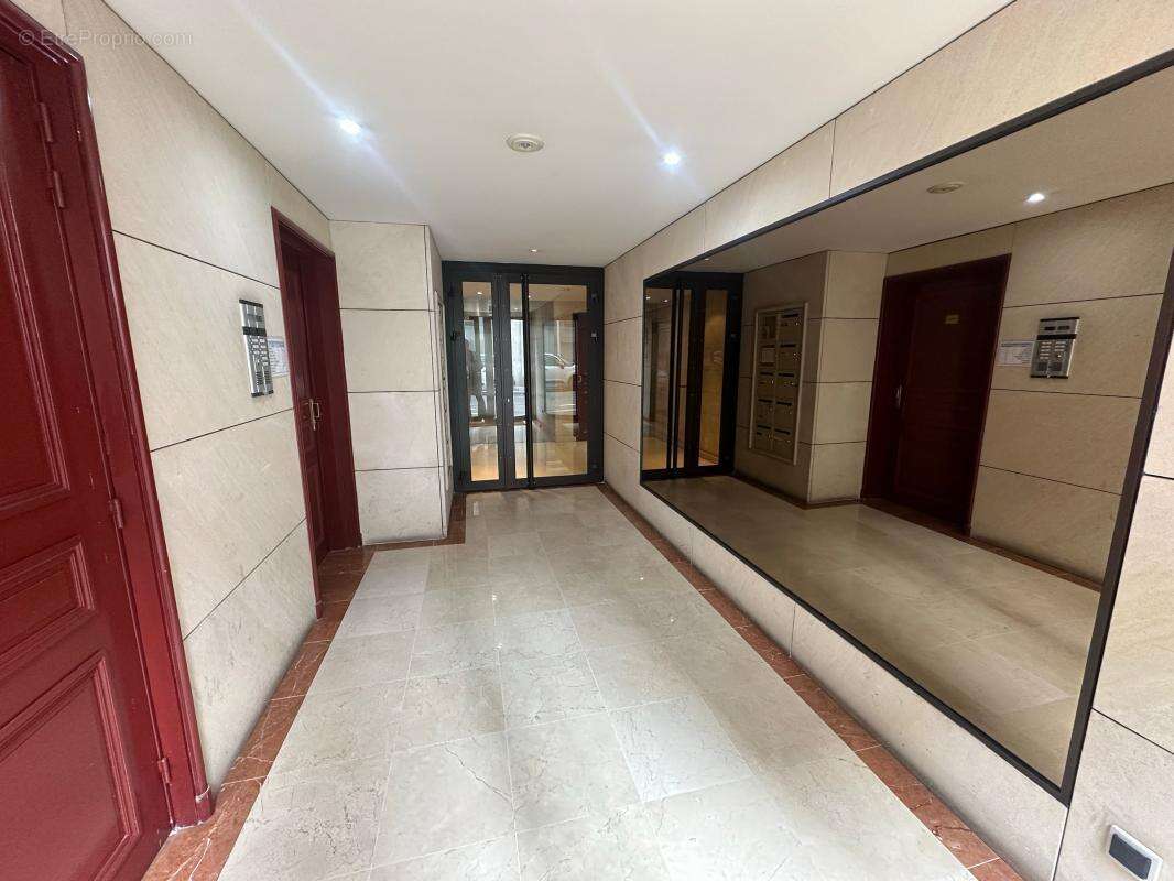 Appartement à PARIS-20E