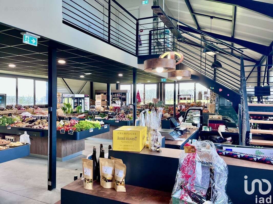 Photo 6 - Commerce à UZEL