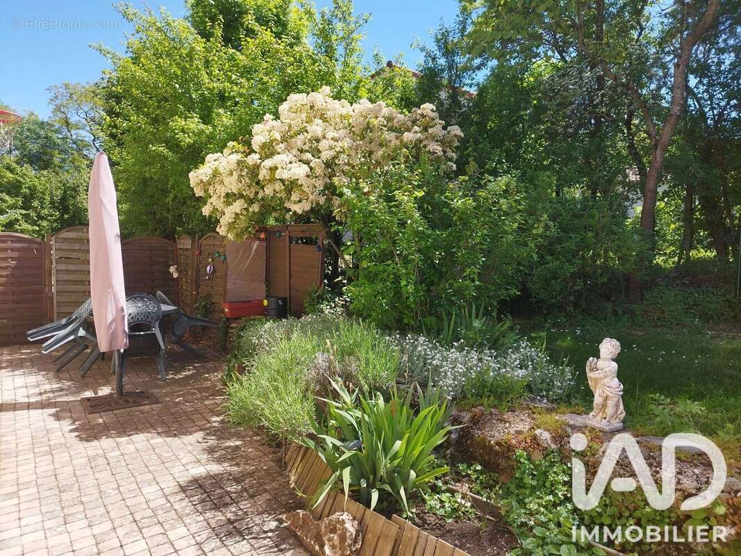 Maison 85 m² à La Cavalerie  - photo 6