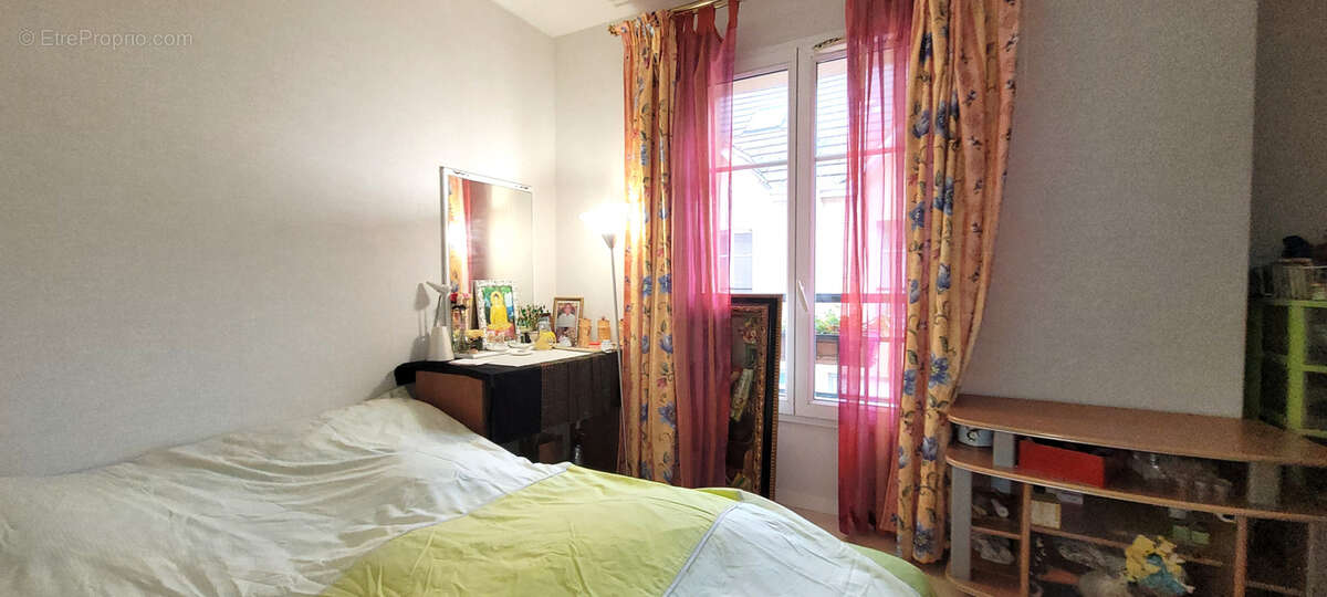 Maison à SERRIS
