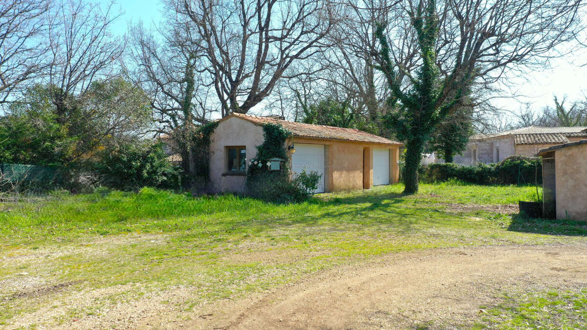 Maison à SAINT-CEZAIRE-SUR-SIAGNE