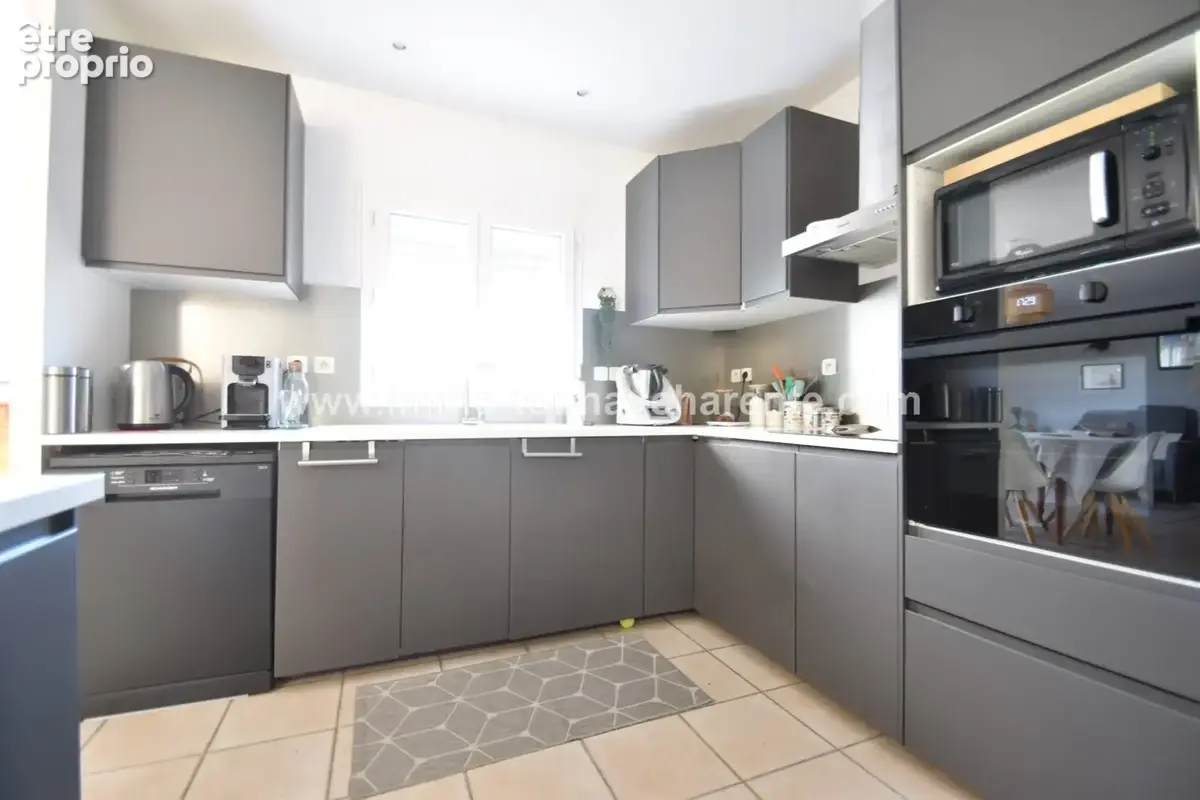 Maison 4 pièces 104 m² à vendre à Tonnay-Charente (17430) - photo 3
