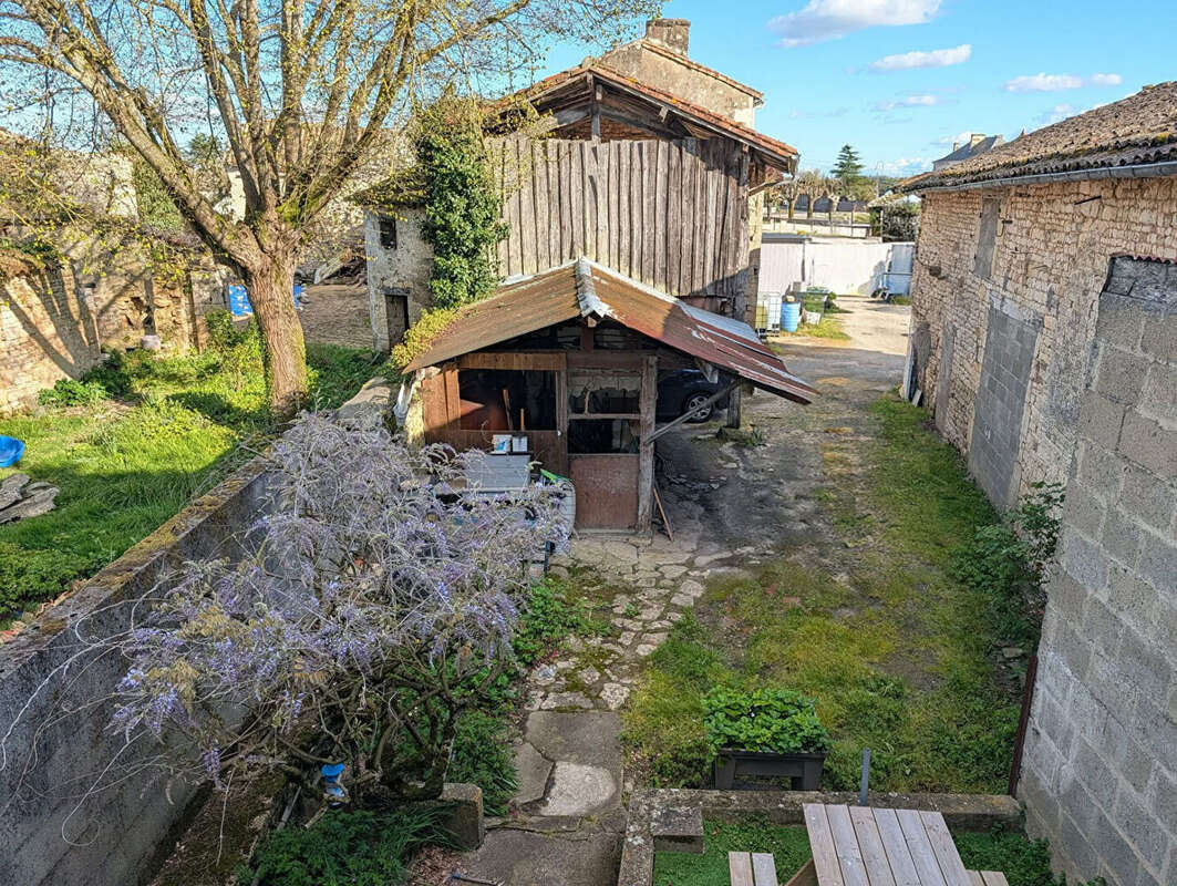 Maison à CHENAY