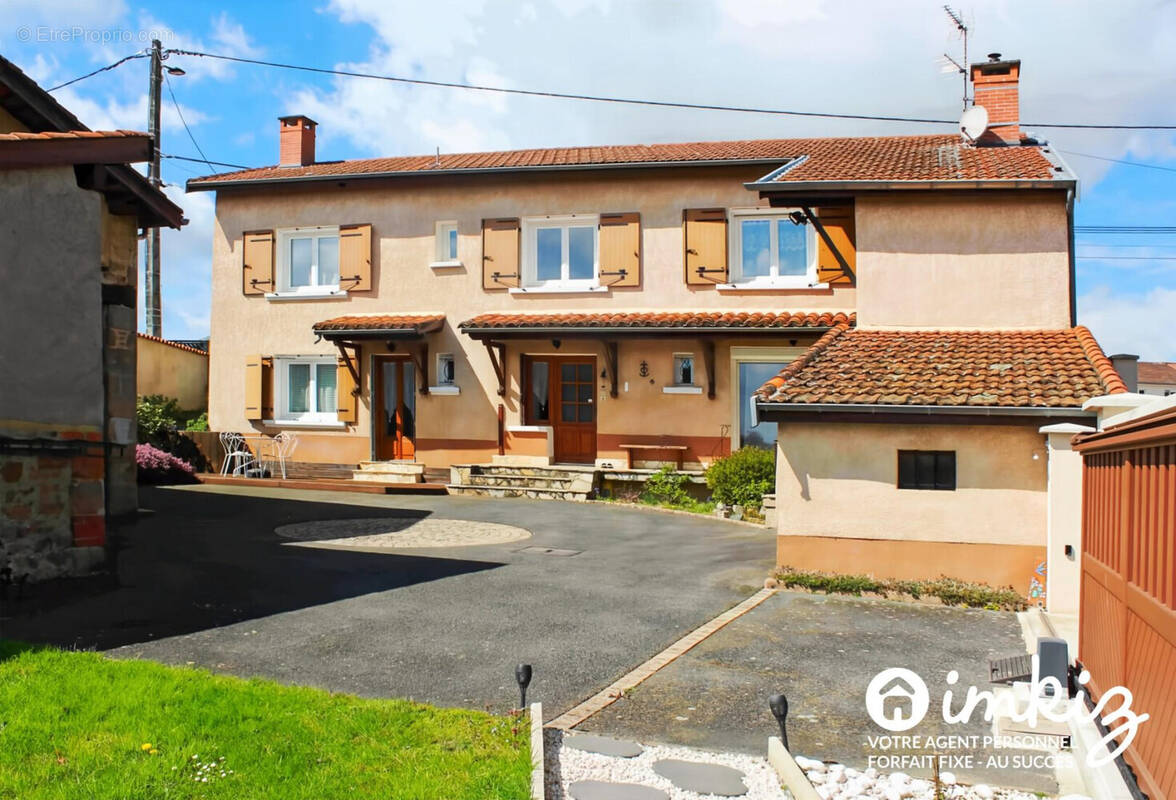 Maison à HAUTE-RIVOIRE