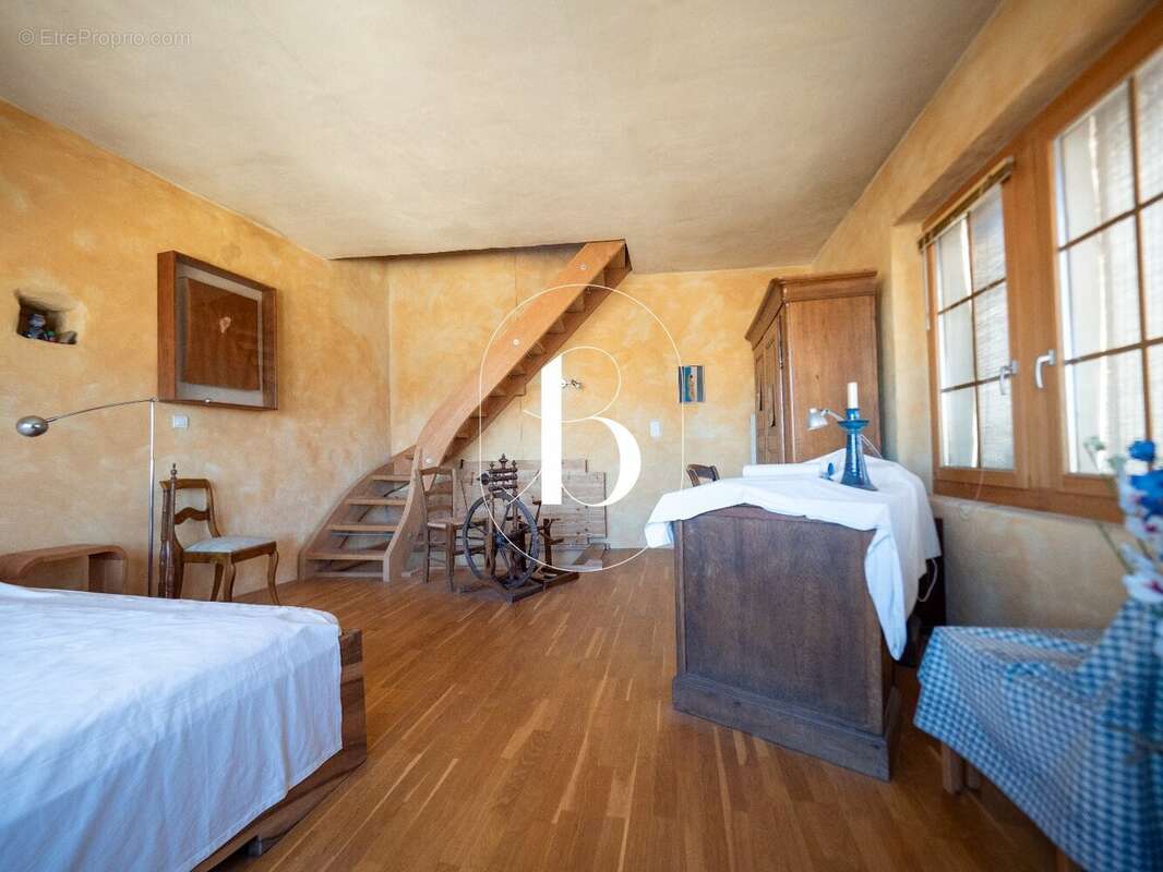 Maison à UZES