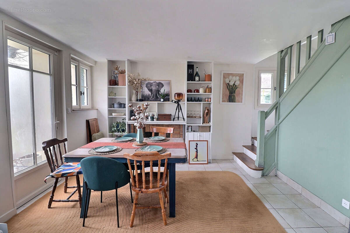 Maison à EPERNON