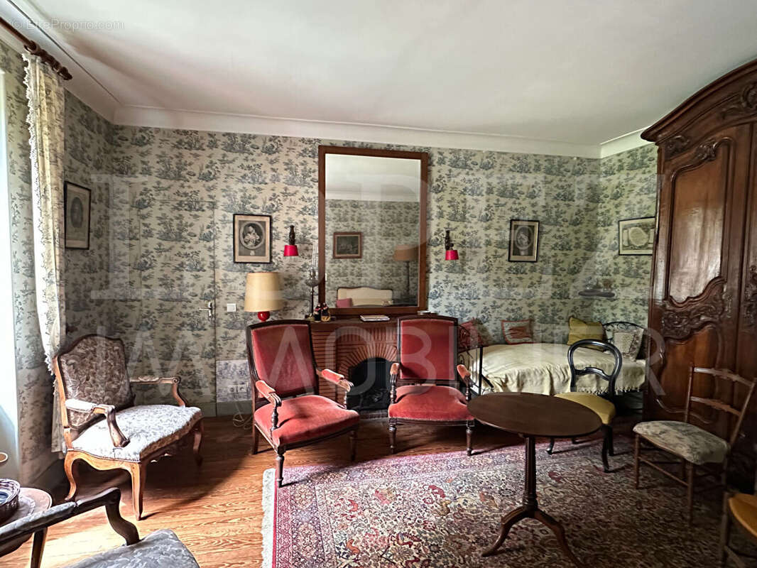 Maison à SAINT-AMANS-SOULT