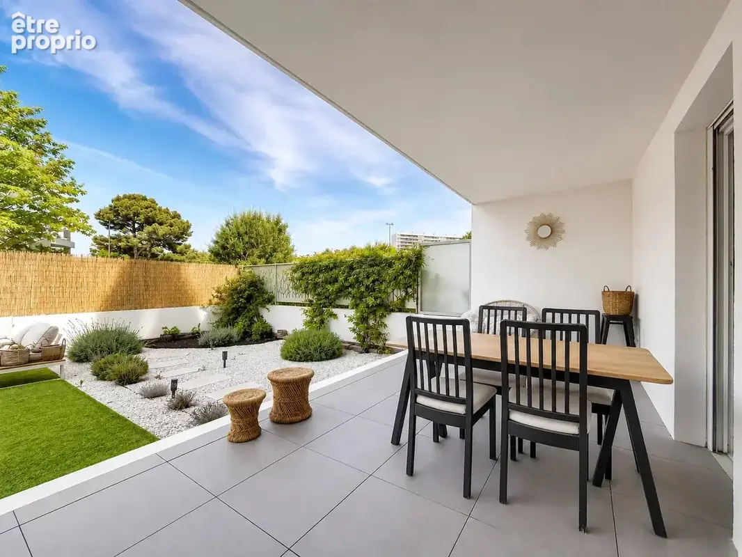 Appartement rez de jardin 2 pièces - Château Valmante - photo 16