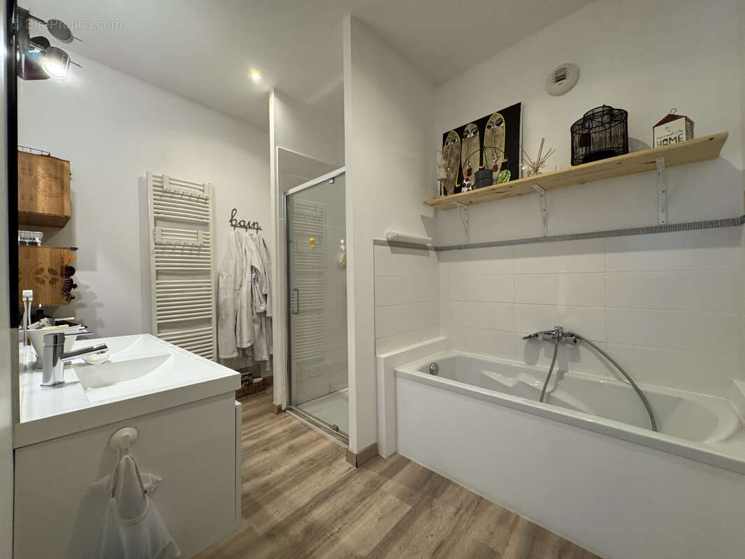 Maison à BARBEZIEUX-SAINT-HILAIRE