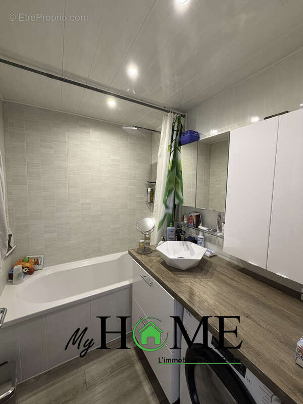 Appartement à NANDY