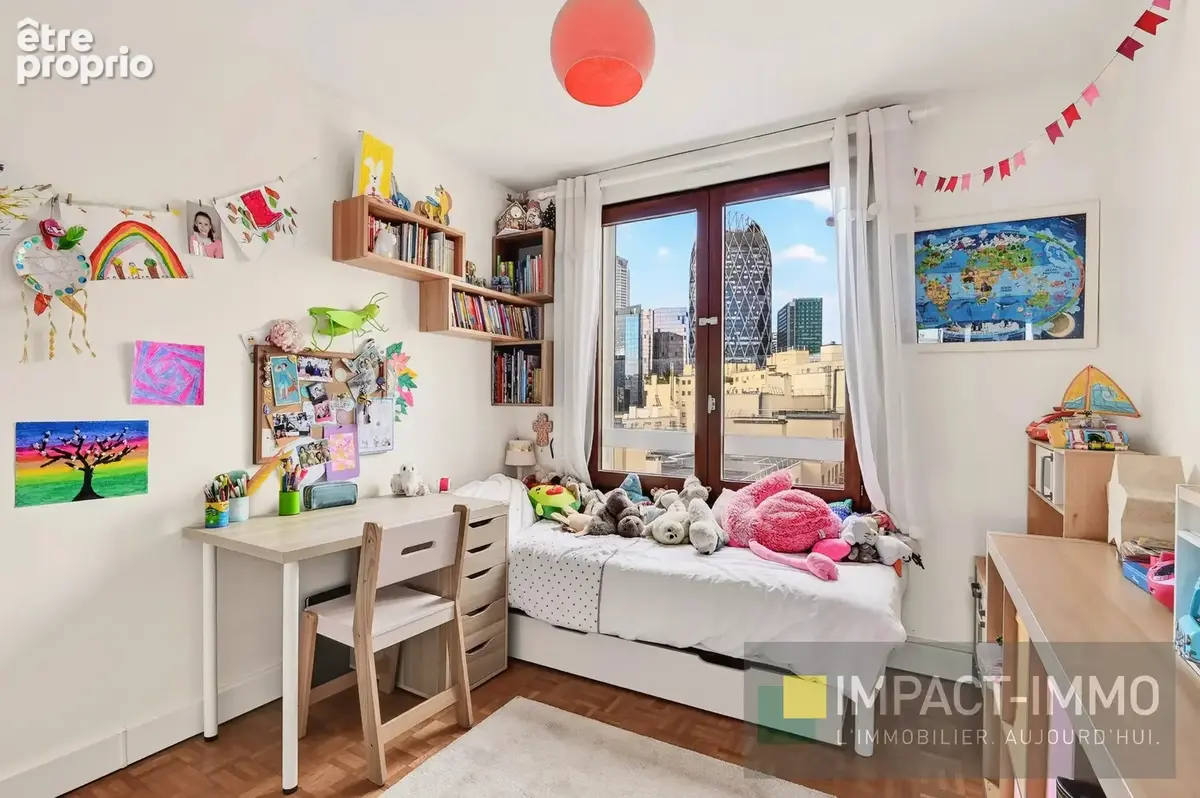 5 pièces en excellent état - 2 exterieurs - plein coeur de courbevoie - photo 11