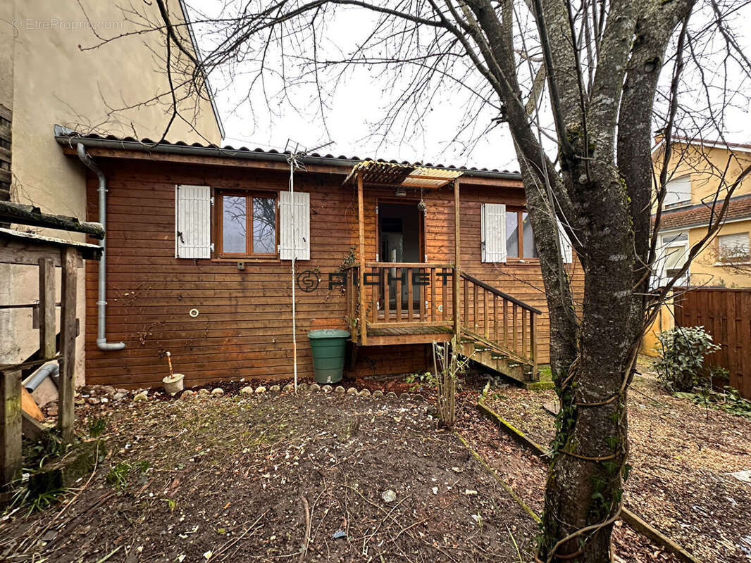 Maison à COULOUNIEIX-CHAMIERS