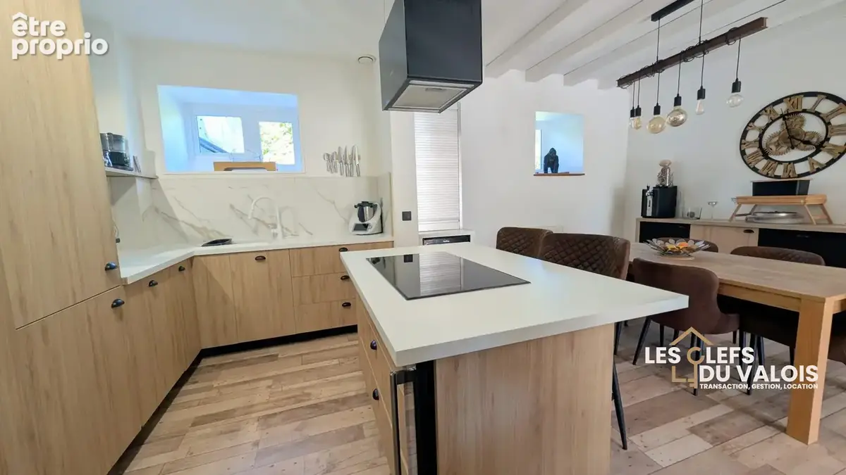 Maison 124 m² à Crepy-En-Valois  - photo 4