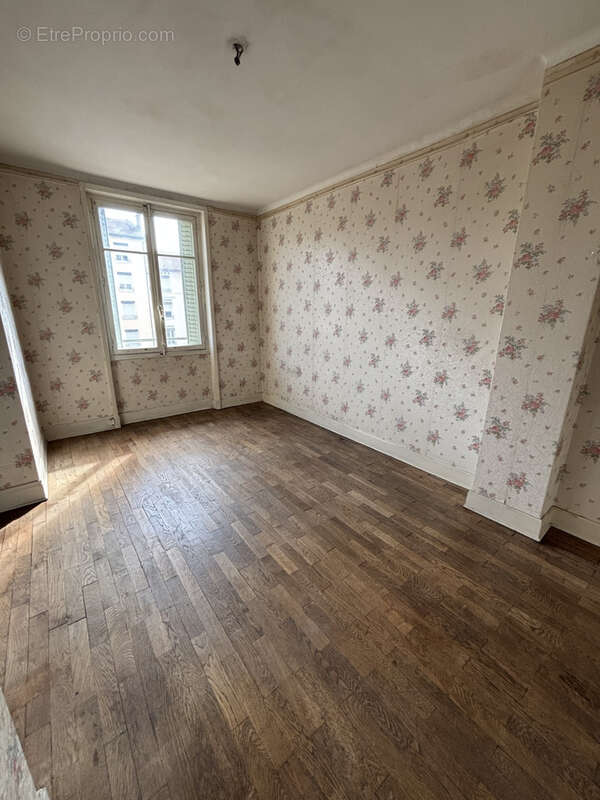 Appartement à LYON-9E