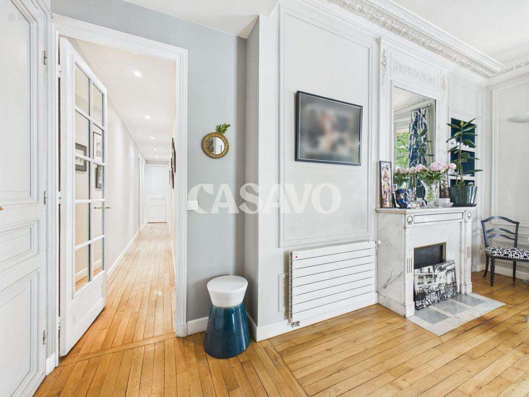 Appartement à SURESNES