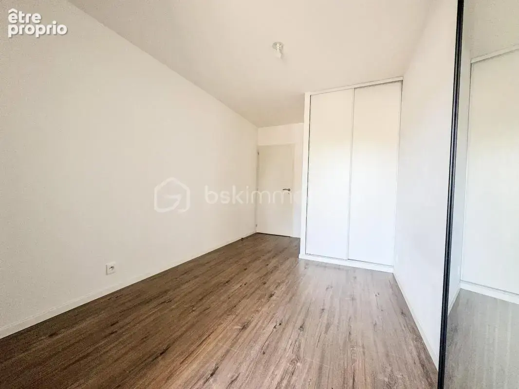 Appartement t3 - 64m2 - photo 7