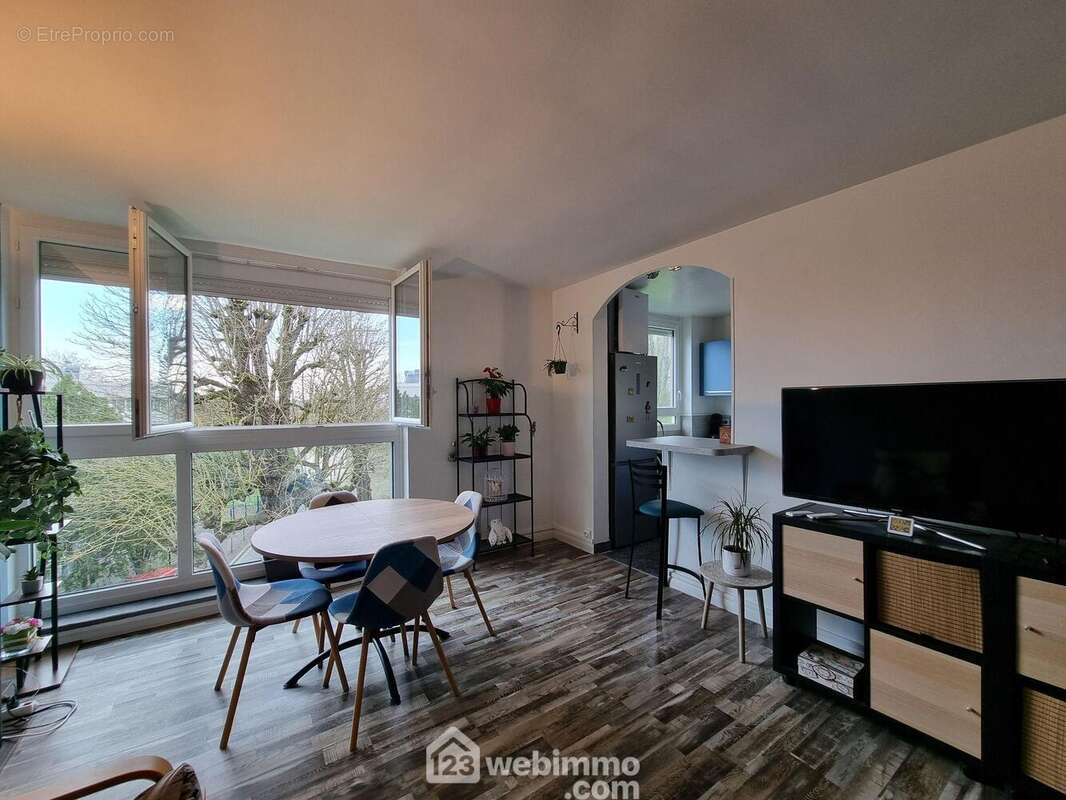 Appartement à VILLENEUVE-LE-ROI